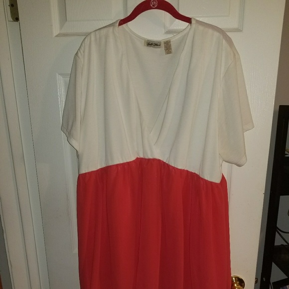 Pink & White High Low Dress - Picture 3 of 4